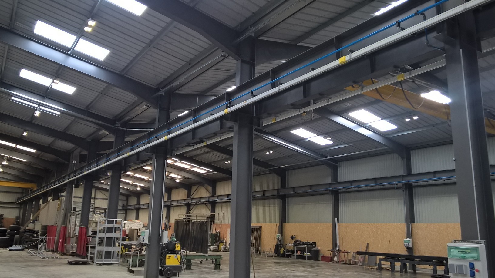 Multimer. Investering in nieuw perslucht leidingsysteem.